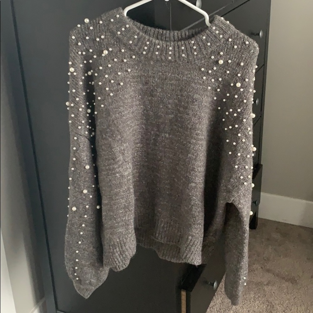 Grey long sleeve sweater with pearl embellishment